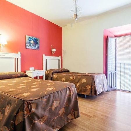 Hostal El Caballo Blanco Osuna Dış mekan fotoğraf